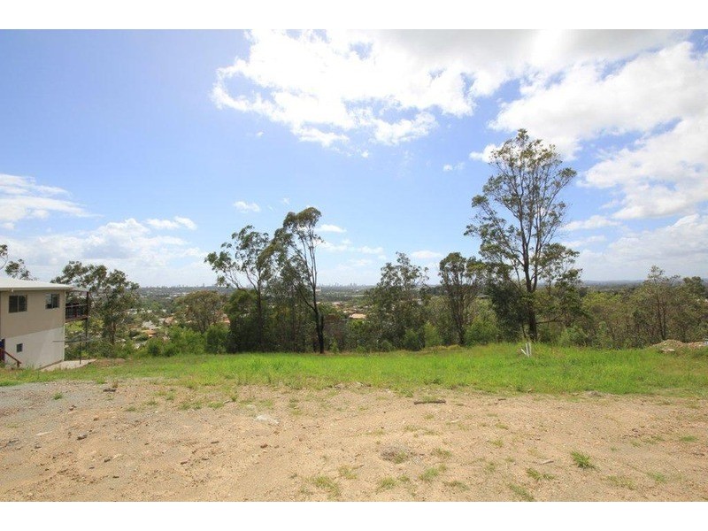 39 John Francis Drive, Carrara QLD 4211