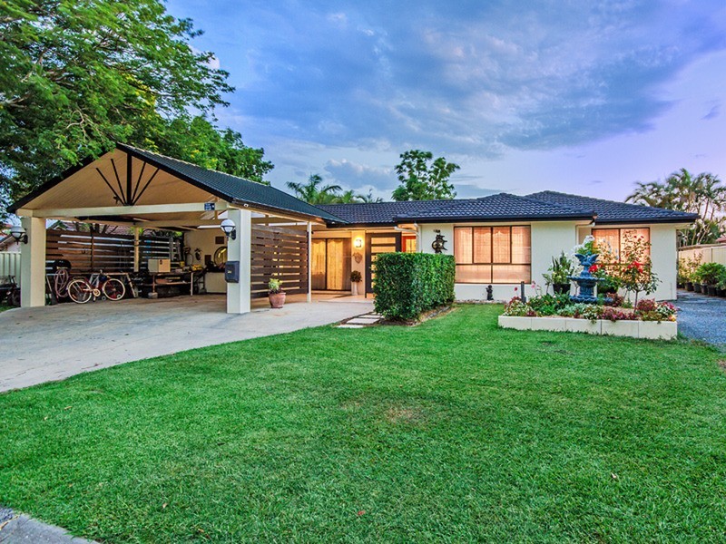 38 Mainsail  Street, Currumbin Waters QLD 4223