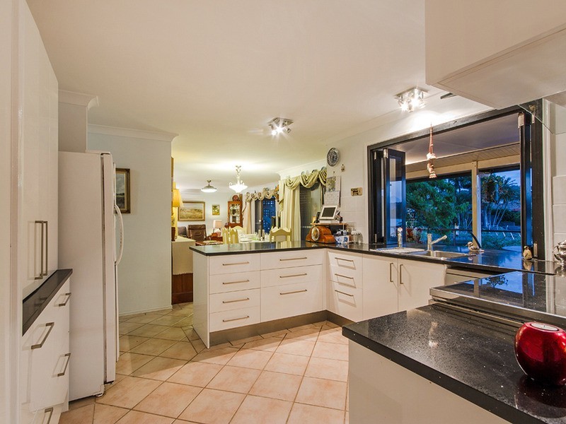 38 Mainsail  Street, Currumbin Waters QLD 4223
