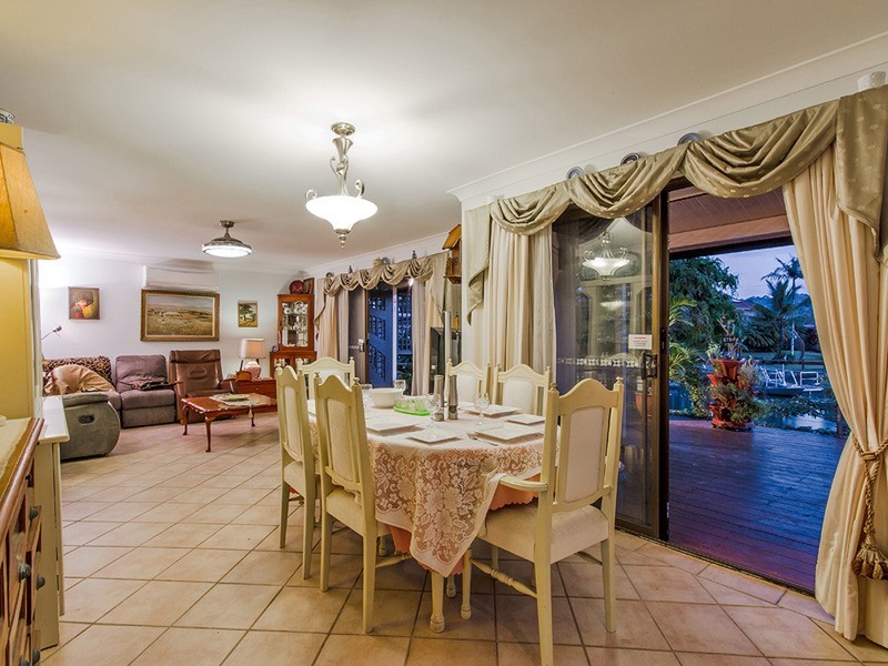 38 Mainsail  Street, Currumbin Waters QLD 4223