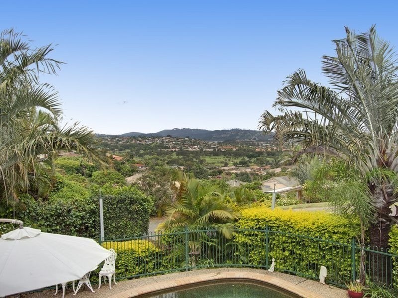 84 Cominan Avenue, Banora Point NSW 2486