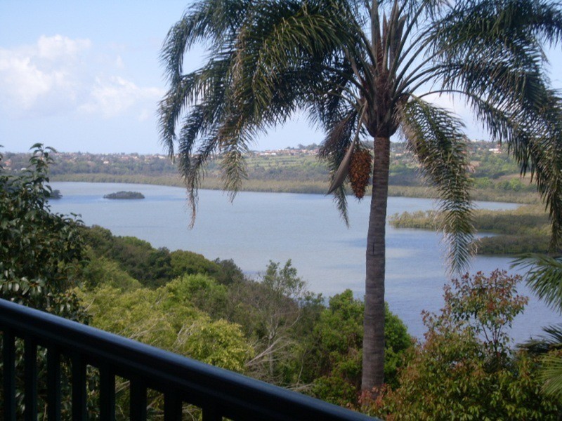 23 Broadwater Esplanade, Bilambil Heights NSW 2486