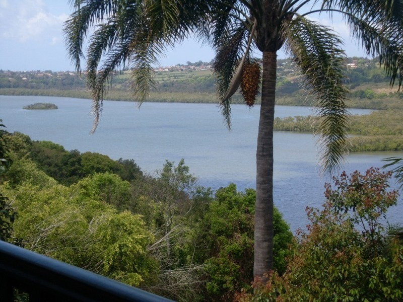 23 Broadwater Esplanade, Bilambil Heights NSW 2486