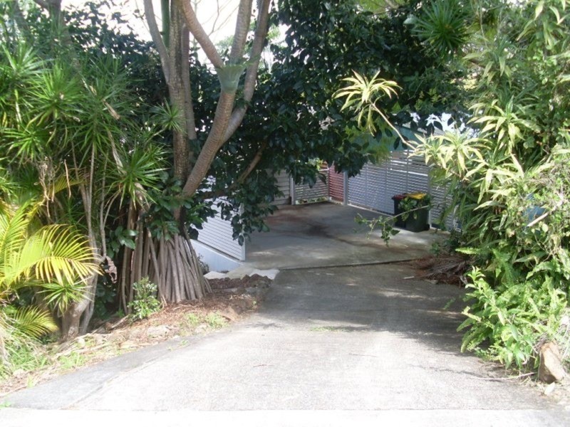 23 Broadwater Esplanade, Bilambil Heights NSW 2486