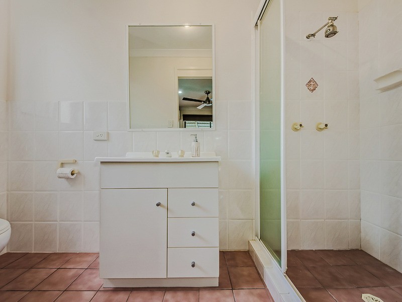 6 Jade Stone  Court, Carrara QLD 4211