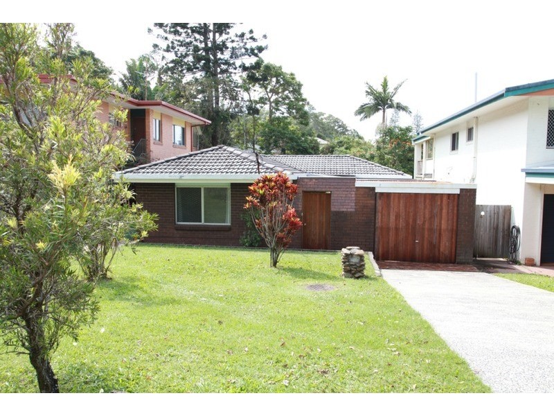 7 Kent Street, Coolangatta QLD 4225