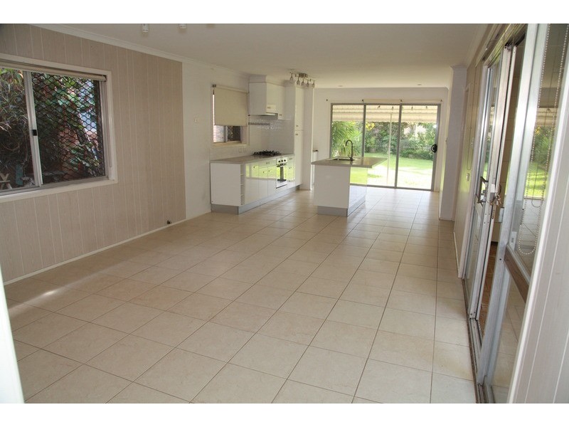 7 Kent Street, Coolangatta QLD 4225