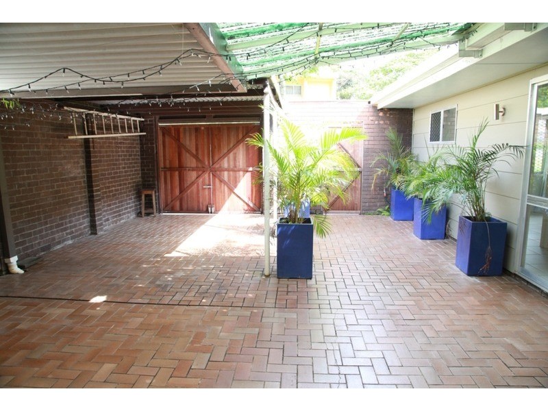 7 Kent Street, Coolangatta QLD 4225