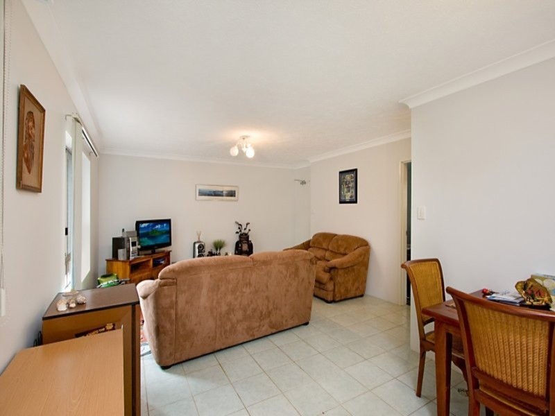 19/15-17 South  Street, Kirra QLD 4225