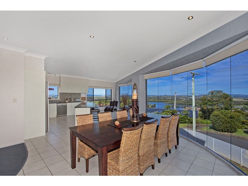 3 Blue Haze Crescent, Banora Point NSW 2486