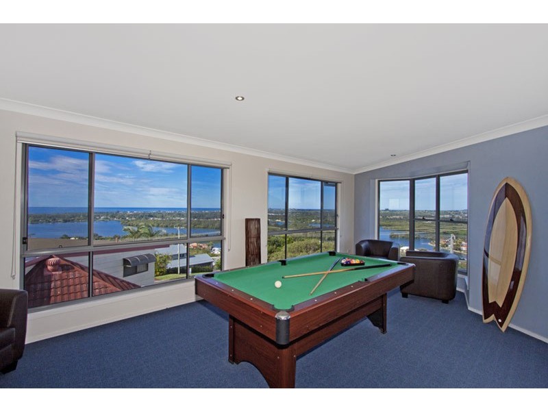 3 Blue Haze Crescent, Banora Point NSW 2486