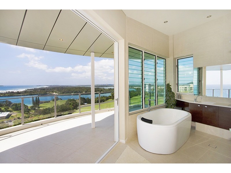 3/2 Hill  Street, Tweed Heads NSW 2485