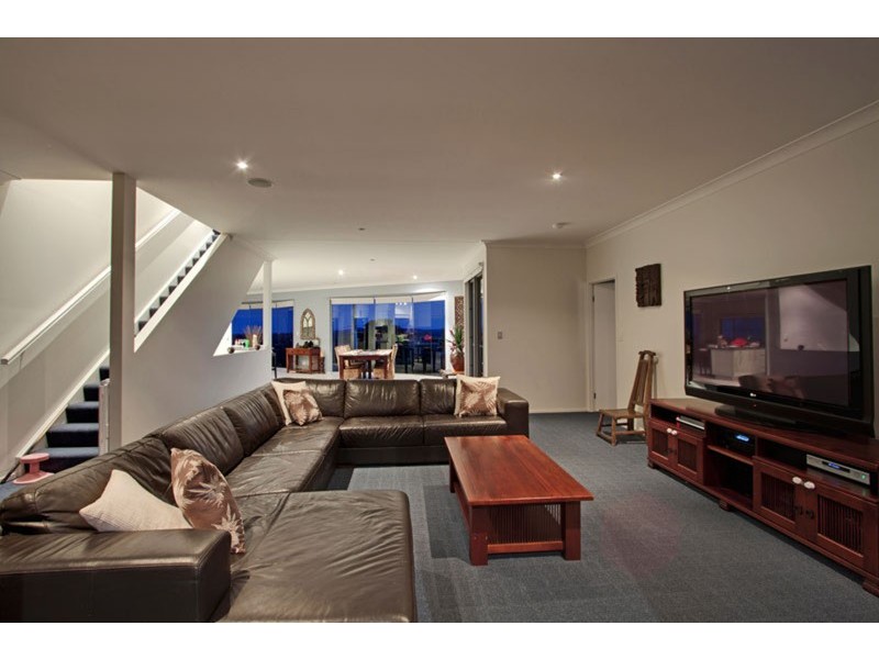 3 Blue Haze Crescent, Banora Point NSW 2486