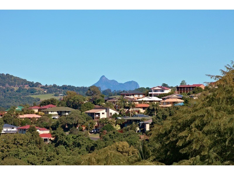 39 Broadwater Esplanade, Bilambil Heights NSW 2486