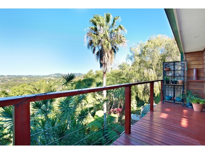 39 Broadwater Esplanade, Bilambil Heights NSW 2486