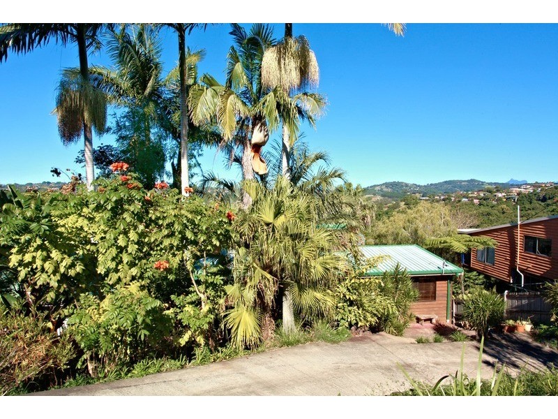 39 Broadwater Esplanade, Bilambil Heights NSW 2486