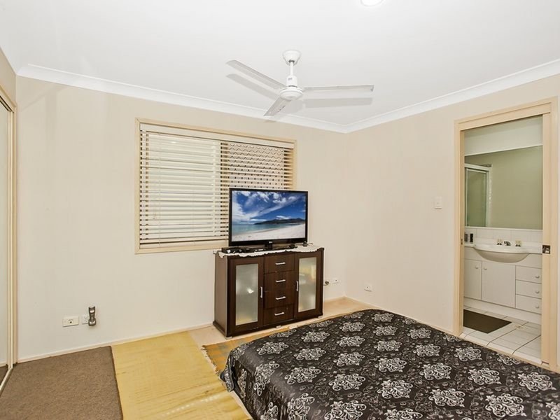 1/80  Paddington  Drive, Carrara QLD 4211