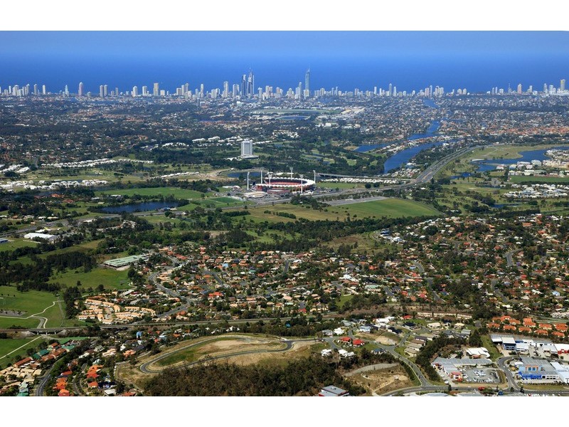 25 John  Francis Drive, Carrara QLD 4211