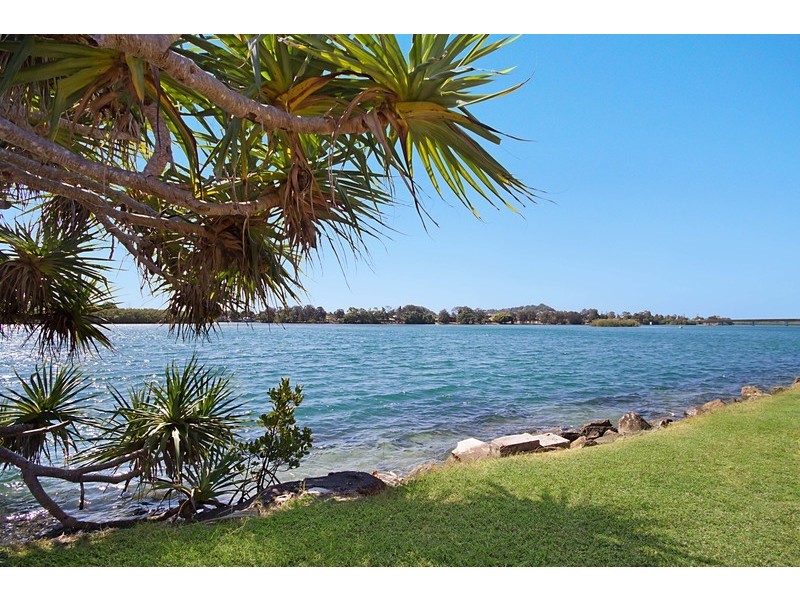 20 Philp Parade, Tweed Heads South NSW 2486