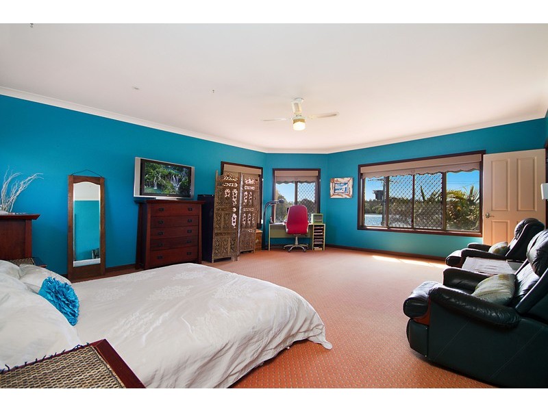 20 Philp Parade, Tweed Heads South NSW 2486