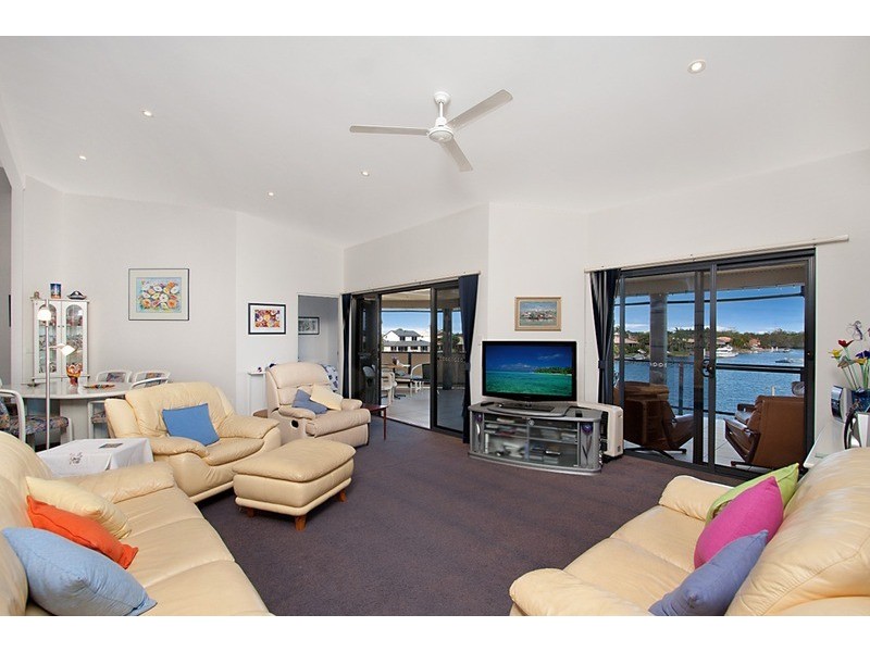 74 Old Ferry Road, Banora Point NSW 2486