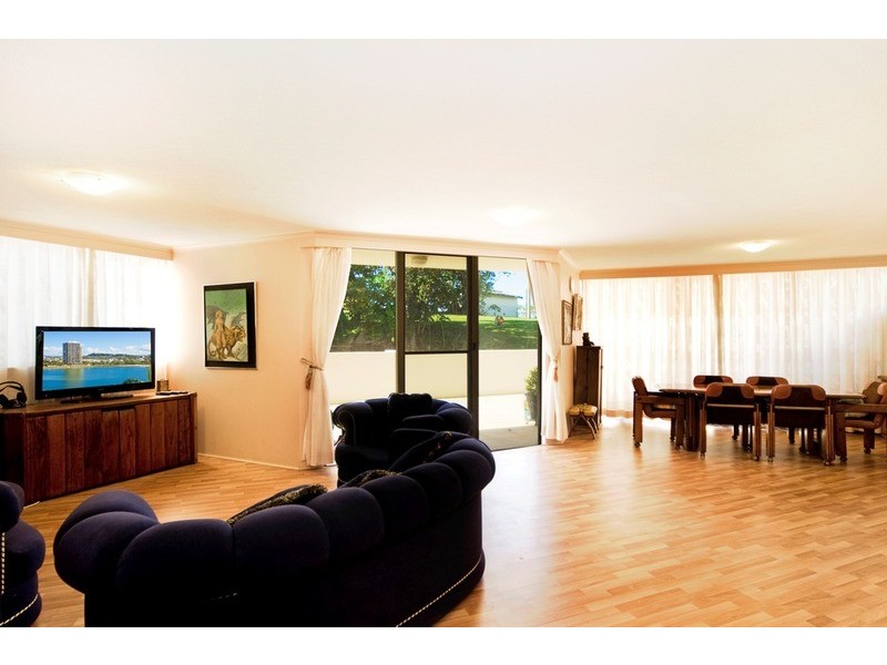 2B/3-9 Eden  Street, Tweed Heads NSW 2485