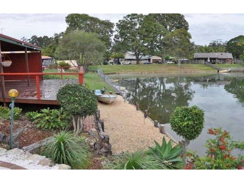8  Chauvel  Court, Currumbin Waters QLD 4223