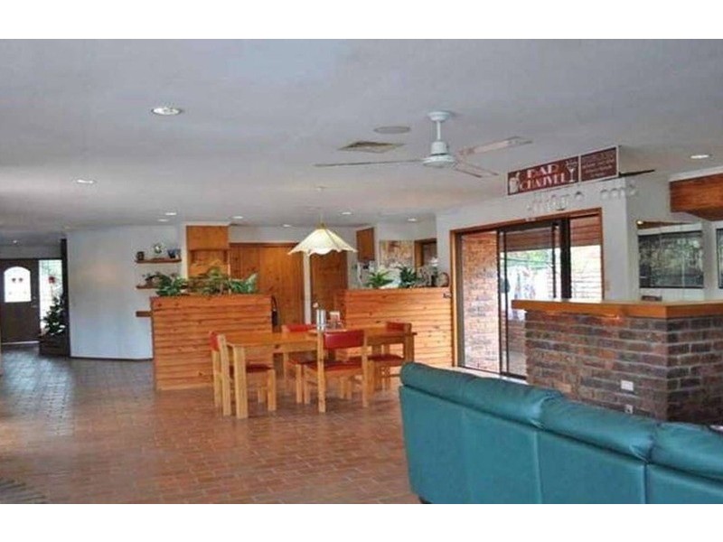 8  Chauvel  Court, Currumbin Waters QLD 4223
