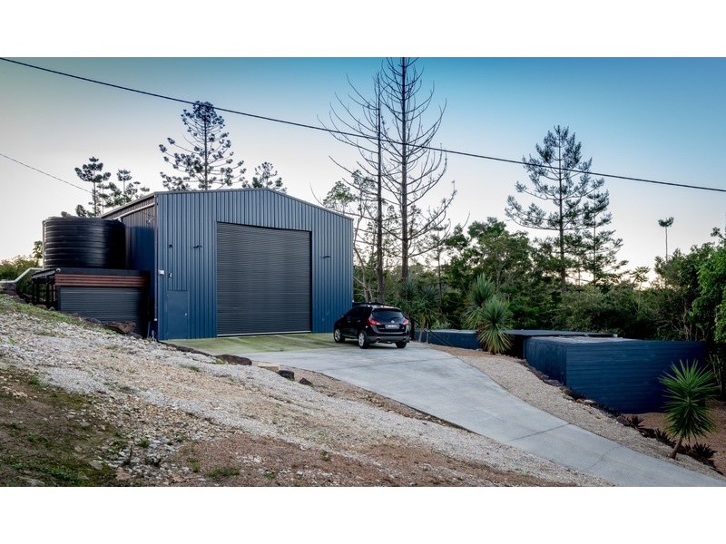 18 Robinsons Road, Piggabeen NSW 2486