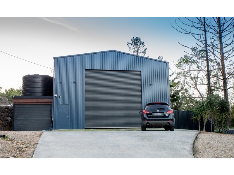 18 Robinsons Road, Piggabeen NSW 2486