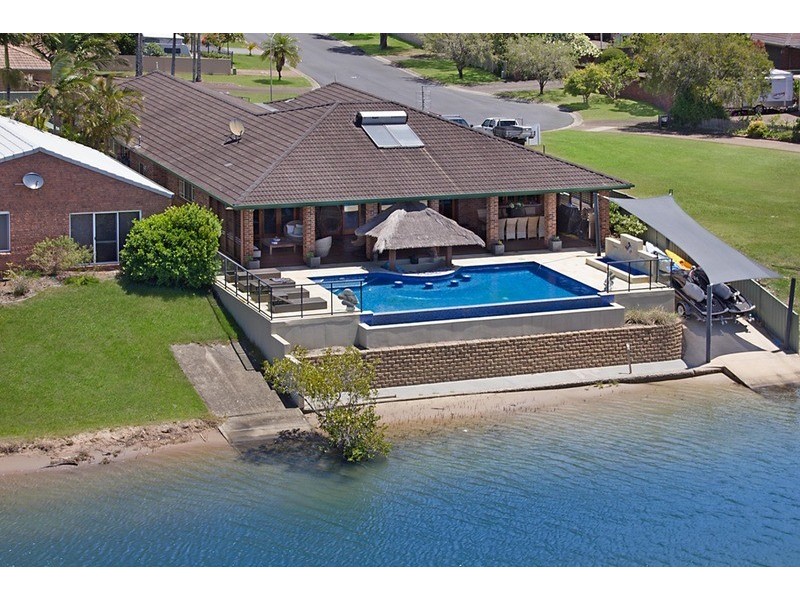 45  Plover  Place, Tweed Heads West NSW 2485
