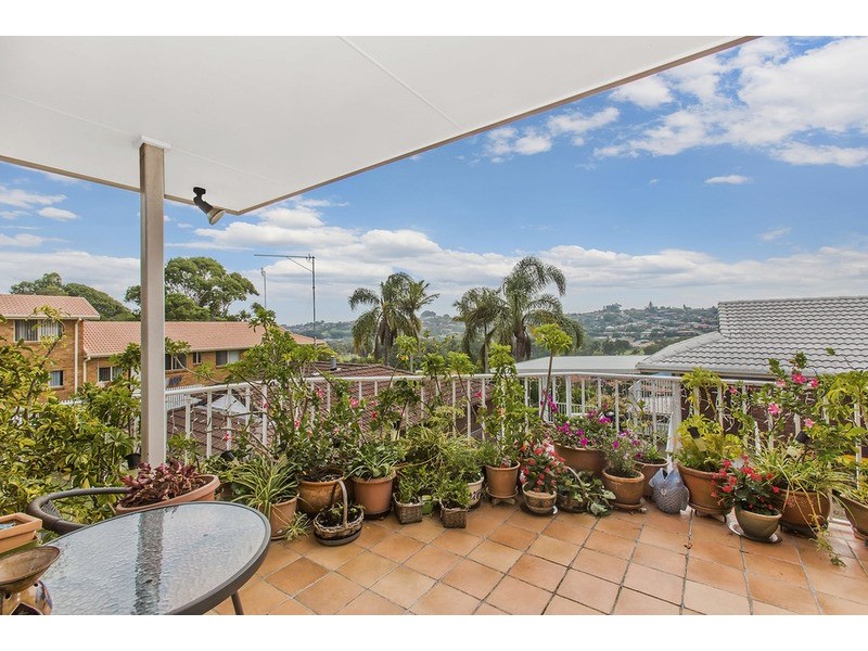 1 /79  Glen Ayr Drive, Banora Point NSW 2486