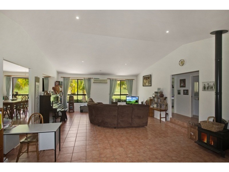 70 Hoop Pine Road, Murwillumbah NSW 2484