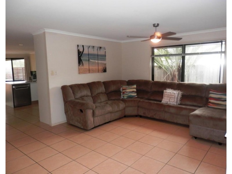 4 White Fig Court, Banora Point NSW 2486