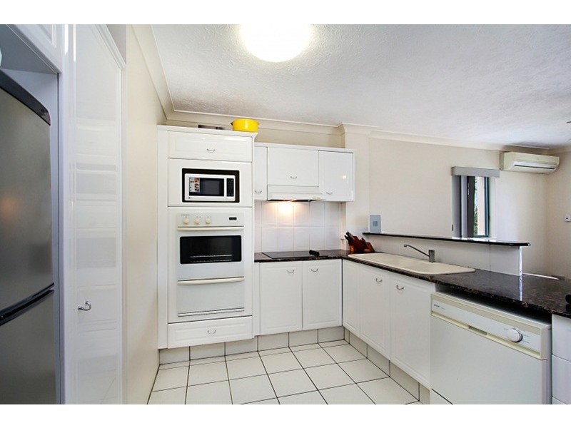 324/2 Graham  Street, Bilinga QLD 4225