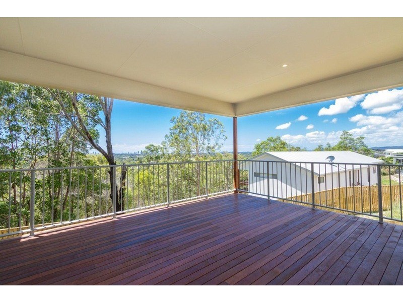 31 John Francis Drive, Carrara QLD 4211