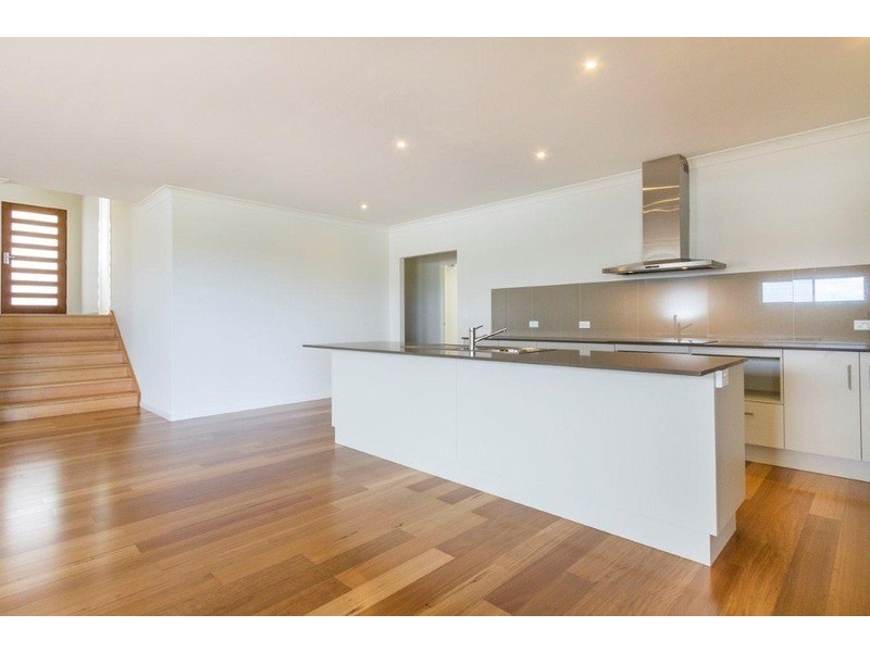 31 John Francis Drive, Carrara QLD 4211