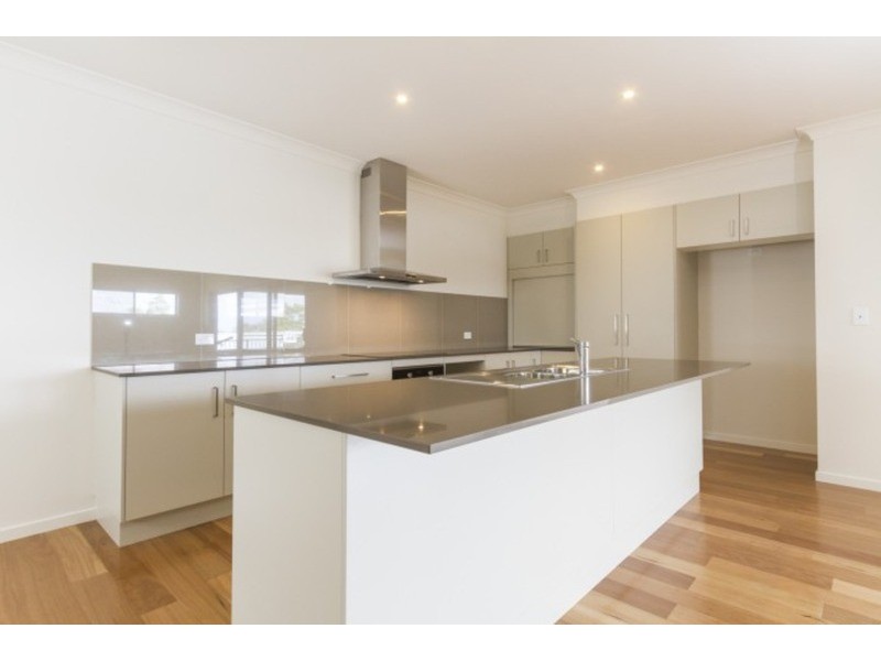 31 John Francis Drive, Carrara QLD 4211
