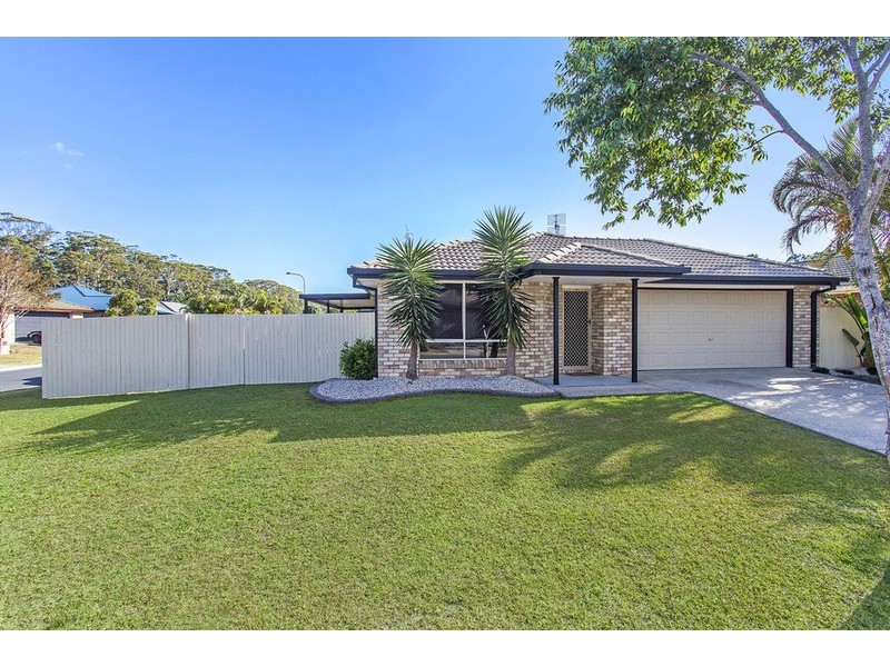 26 Russell Way, Tweed Heads South NSW 2486