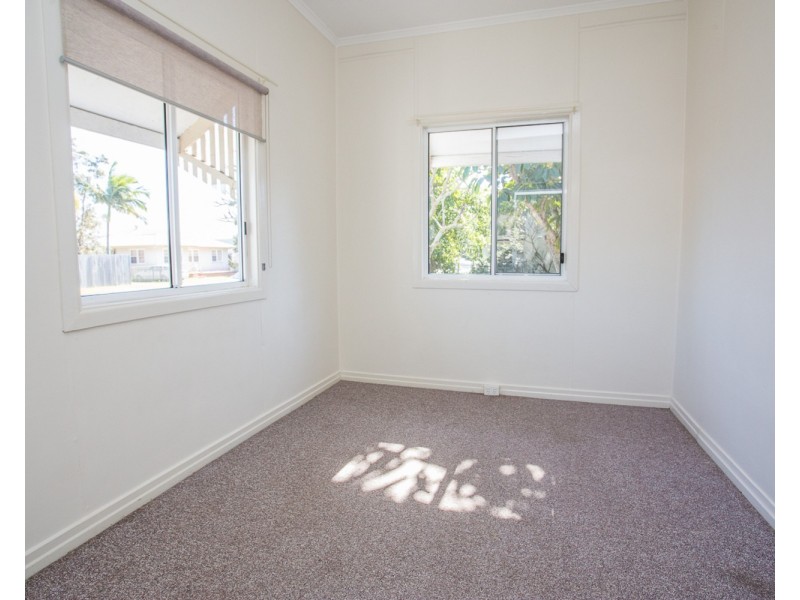 16 Simpson Street, Kirra QLD 4225