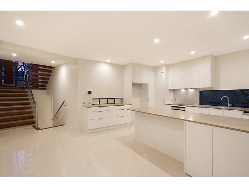 67 Stapylton Street, Coolangatta QLD 4225