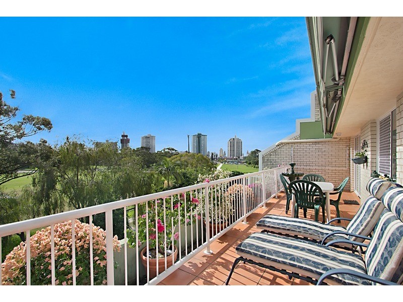 10/29-31 Dixon Street, Coolangatta QLD 4225