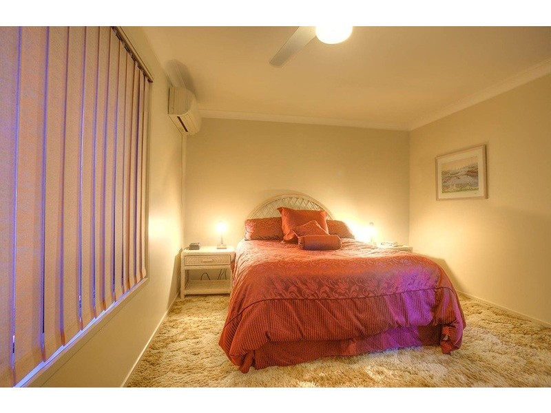 4 Mibbin Parade, Banora Point NSW 2486