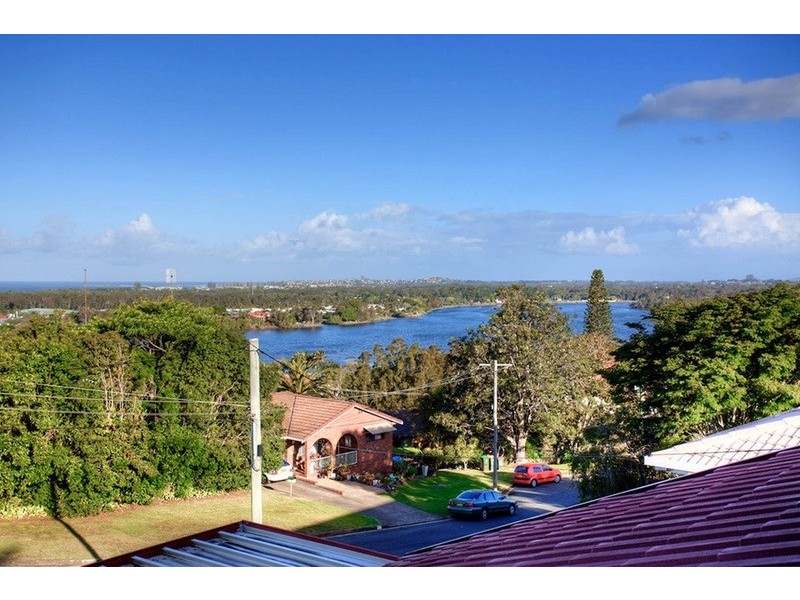 4 Mibbin Parade, Banora Point NSW 2486