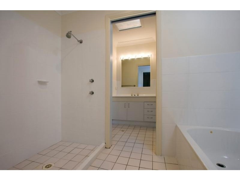 1/53 Covent Gardens Way, Banora Point NSW 2486