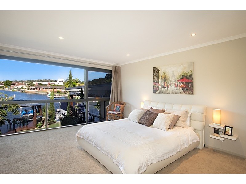 20 The Lakes Drive, Tweed Heads West NSW 2485