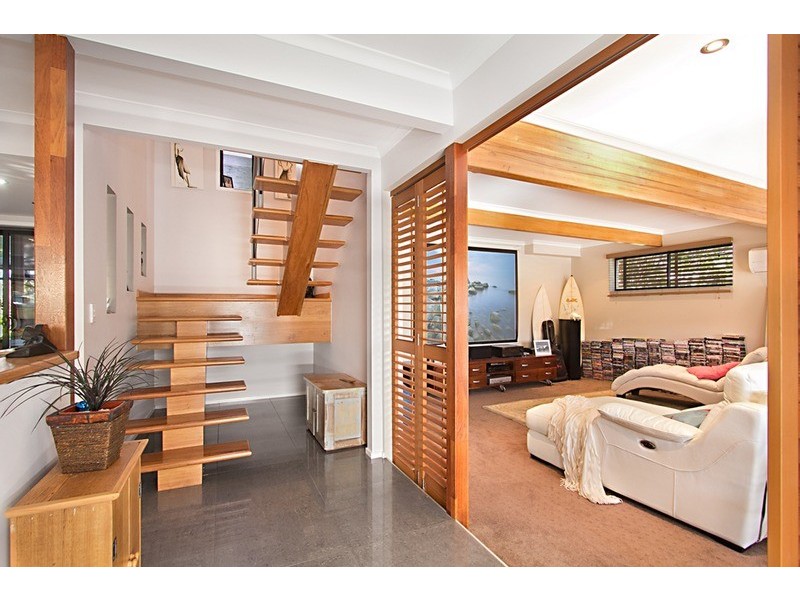 20 The Lakes Drive, Tweed Heads West NSW 2485