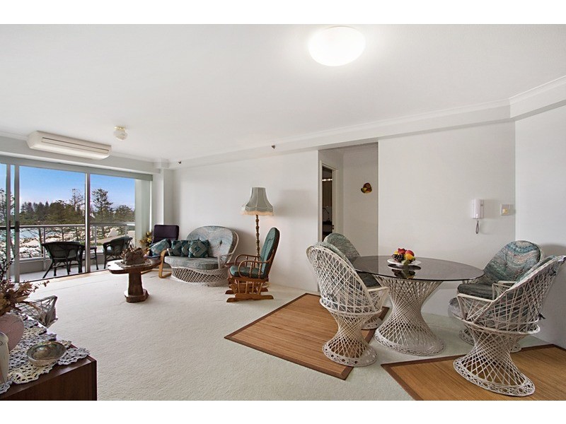 33/62 Marine Parade, Coolangatta QLD 4225