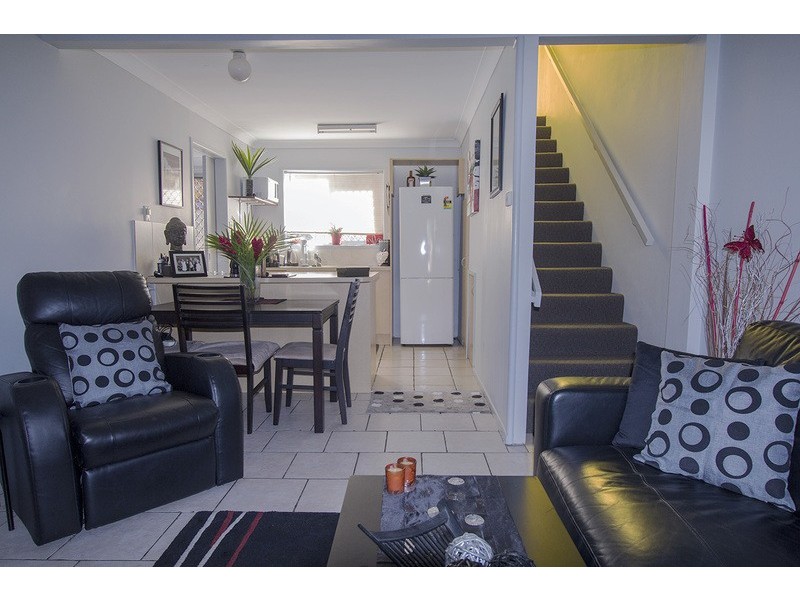 2/180 Kennedy Drive, Tweed Heads West NSW 2485