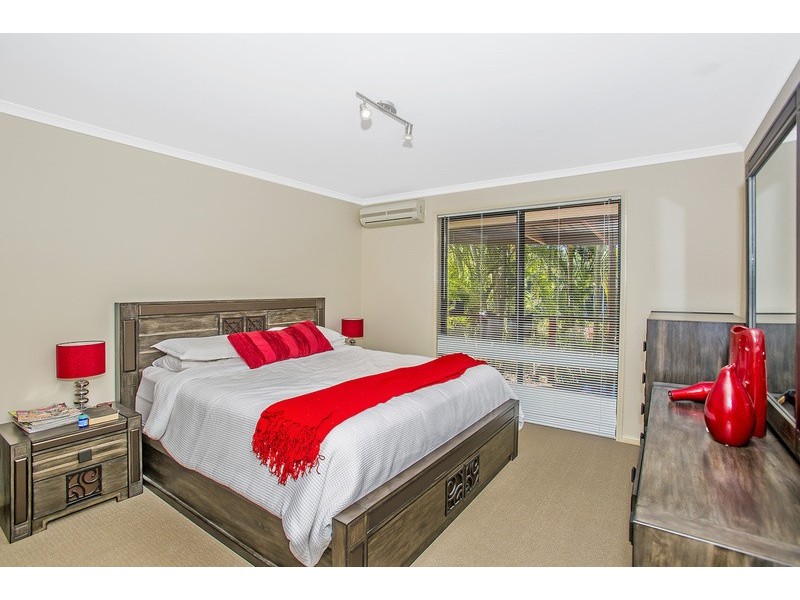 4 White Fig Court, Banora Point NSW 2486